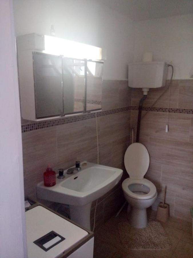 Kert Oevezeti Lakas Apartment Gyongyos Exterior photo